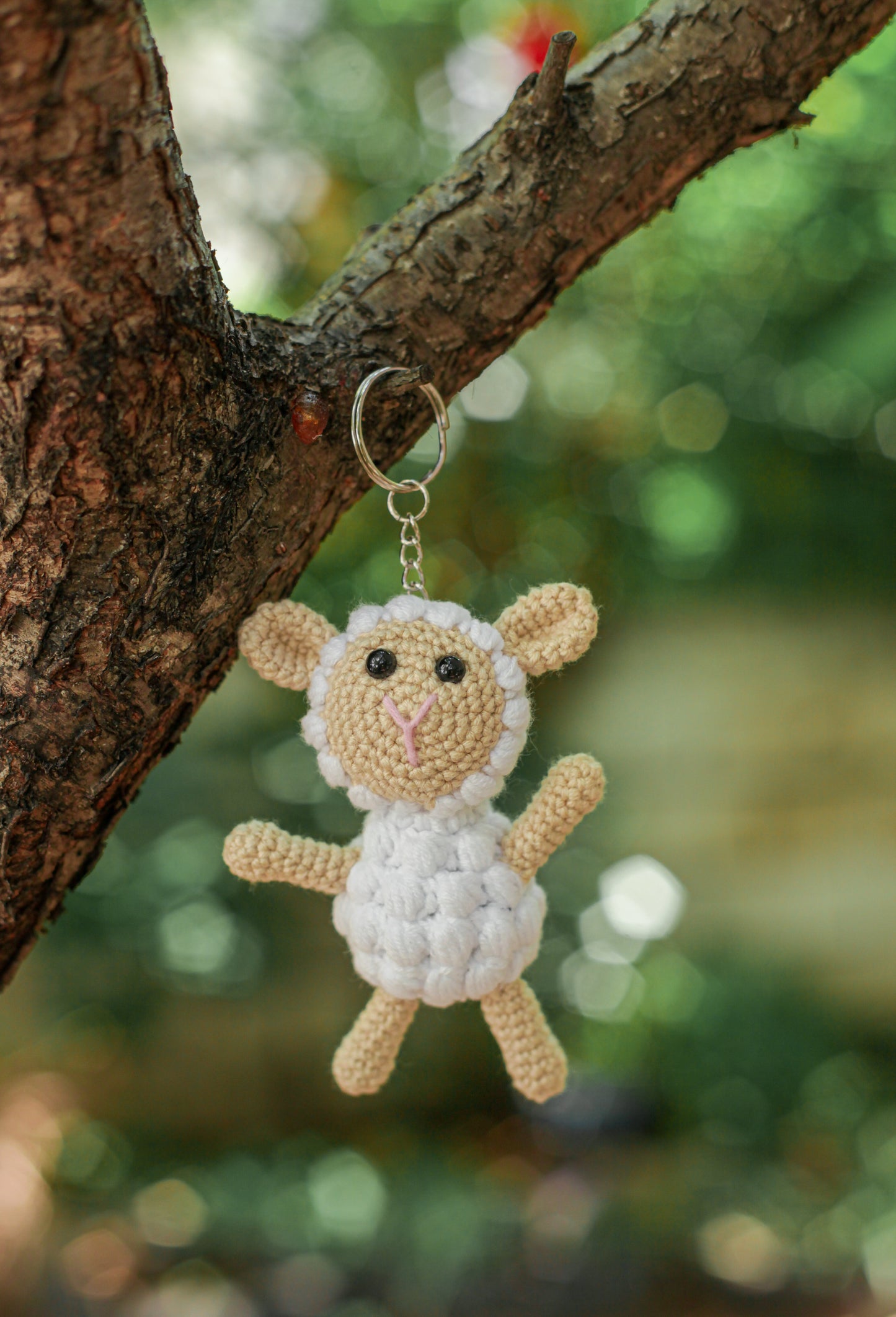 Sheep Lamp Crochet Keychain Miniature amigurumi figurine for office desk decor, fidget sensory toy, unique gift for car dashboard . kawaii pocket hug