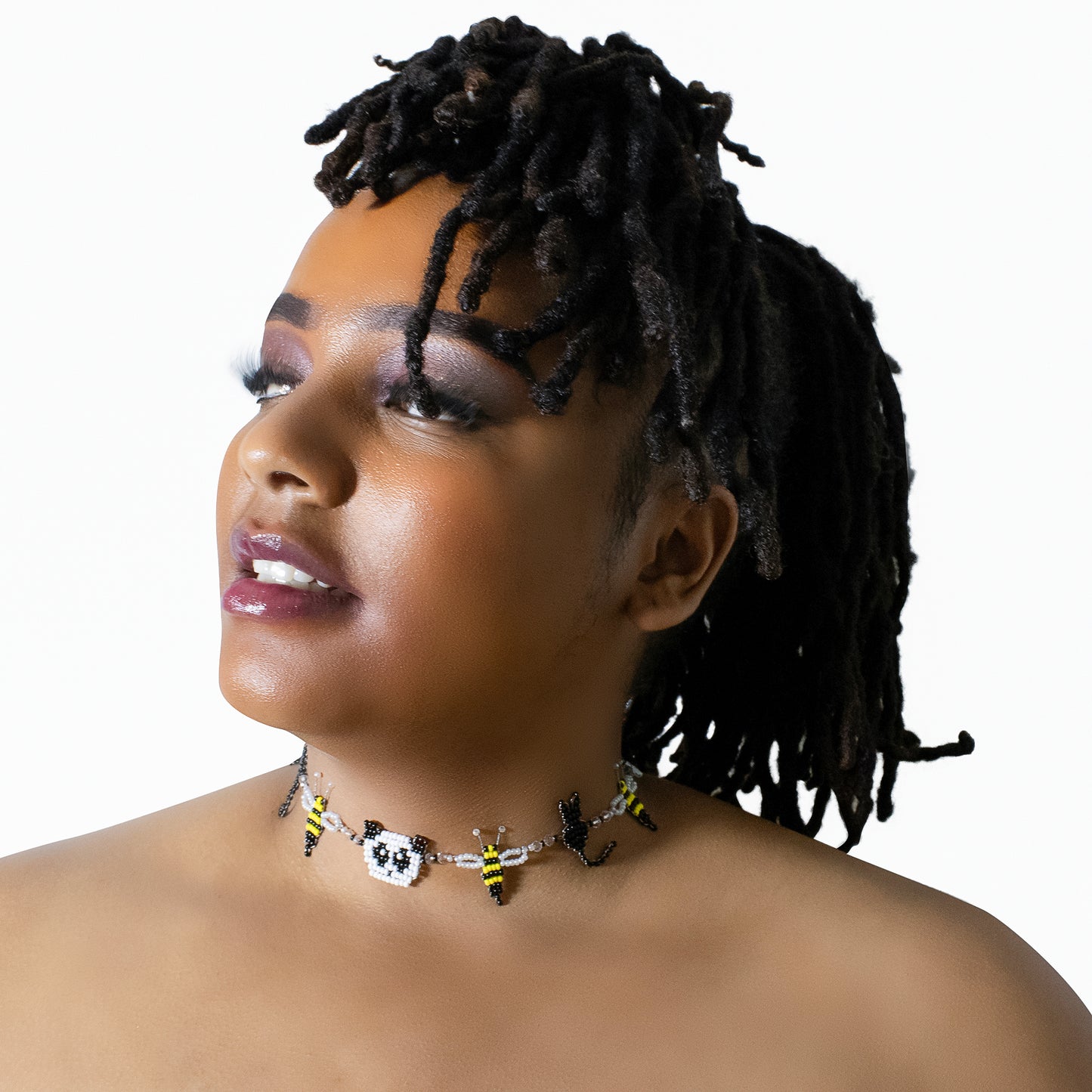 Bee, cat necklace