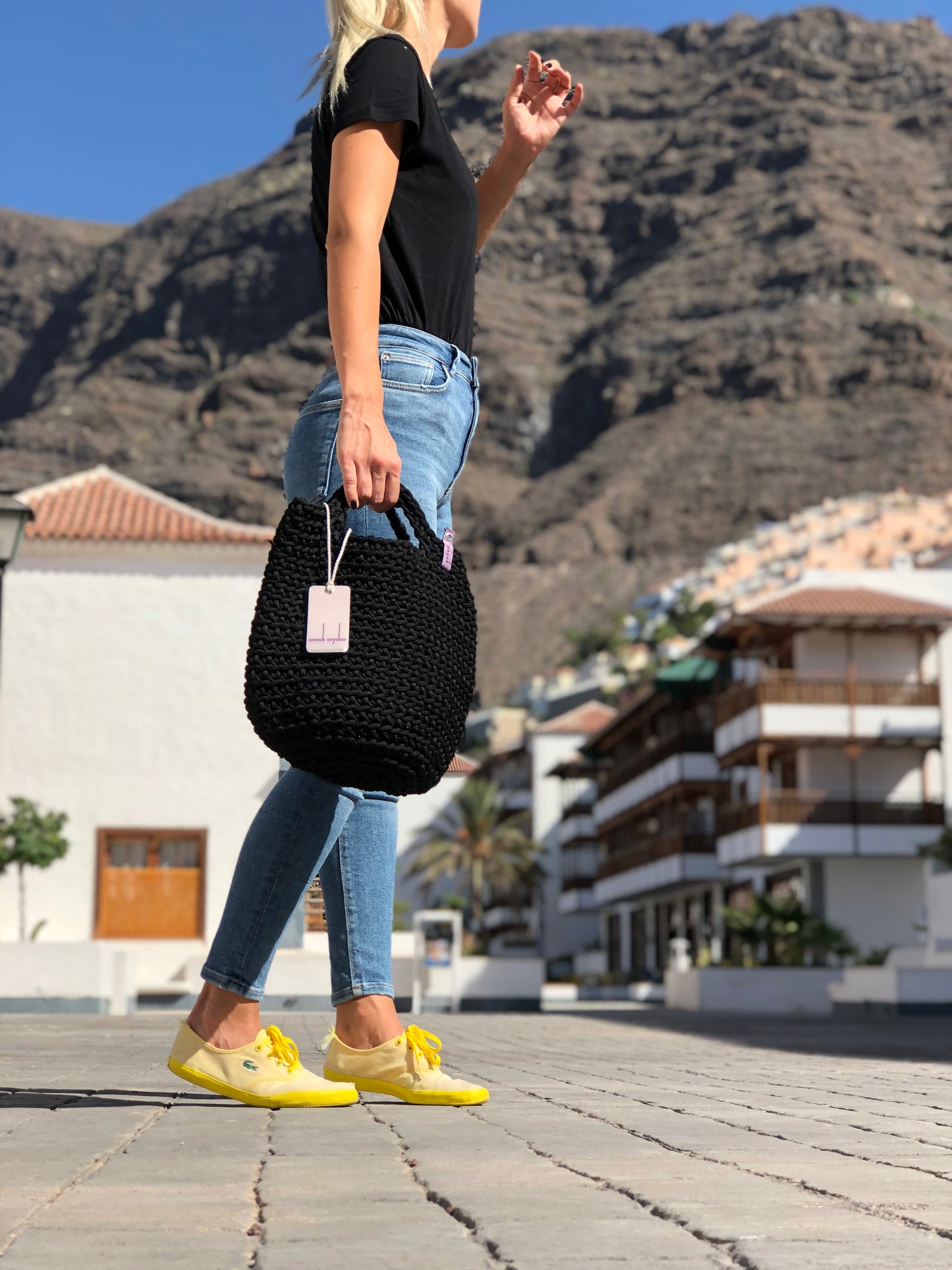 Scandinavian Style Short Handles Handmade Tote Bag